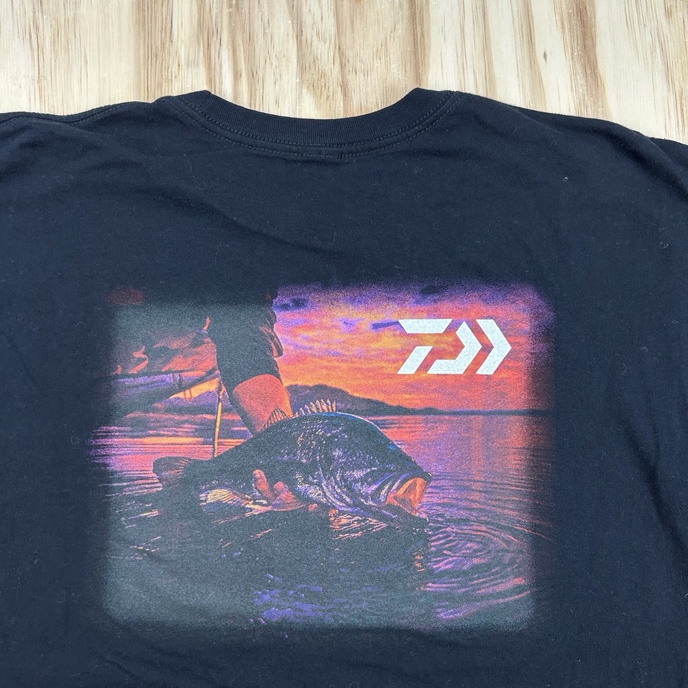 Daiwa Men's Medium Fish Catch & Release T-Shirt Black Short Sleeve Cotton